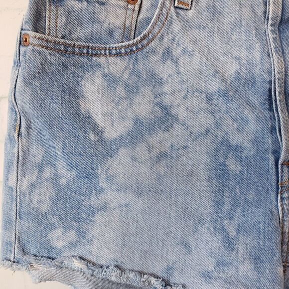 Levis 501 Womens Jean Shorts Size 28 Waist Bleach Acid Wash Denim Button Fly - Picture 3 of 10